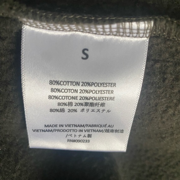 Fear of God Men’s Enssential Sweatshirt - Picture 8 of 9